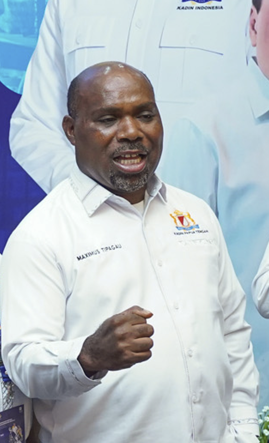 Maximus Tipagau (Gladiator Papua): Dukungan Penuh untuk Pelantikan KADIN Papua Tengah 1 Screenshot 2025 10 07 100950